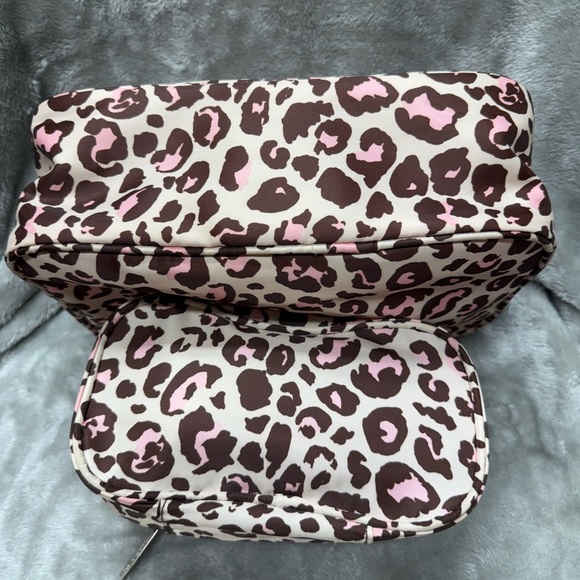 Modella Pink and Brown Cheetah Print Cosmetic Bag Set - Picture 5 of 7